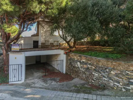 Maison familiale à Llançà, terrasses et climatisation - Photo 28