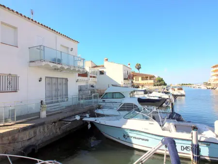 Maison canal à Roses, 500m de la plage : photo 23