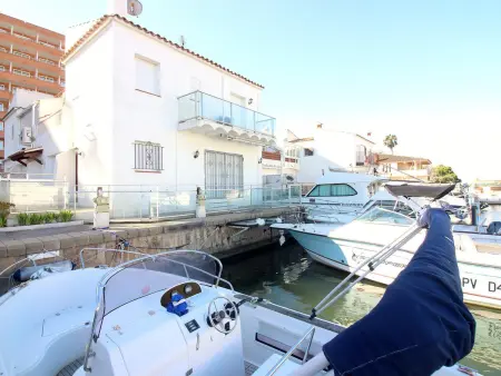 Maison canal à Roses, 500m de la plage : photo 25