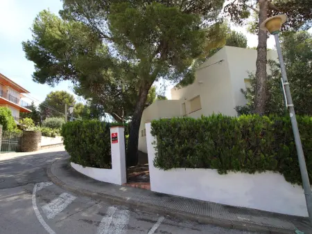 Maison familiale avec jardin à 100m de la plage de La Farella, à Llançà - Photo 1