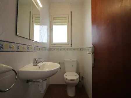 Maison familiale avec jardin à 100m de la plage de La Farella, à Llançà - Photo 6