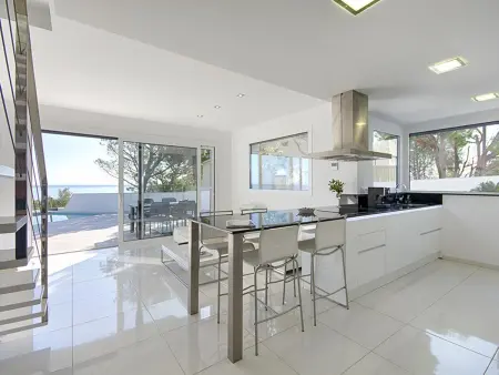 Maison Grifeu avec Piscine Partagée et Parking, Maison 6 personnes à Llançà - Photo 8