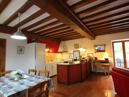 Gîte 6 pers. à Théville, jardin clôturé et poêle : photo 4