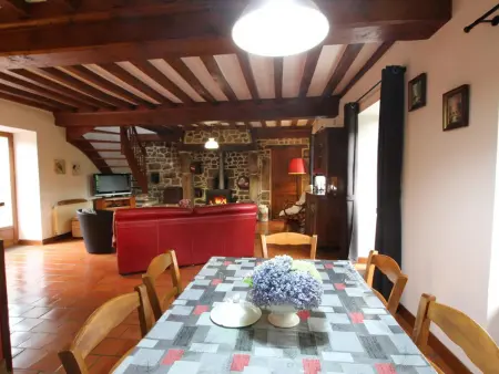 Gîte 6 pers. à Théville, jardin clôturé et poêle : photo 5