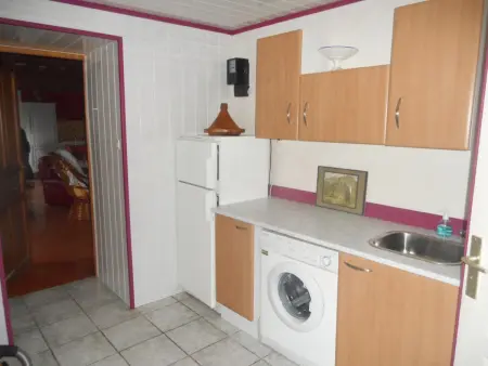 Gîte 6 pers. à Théville, jardin clôturé et poêle : photo 10