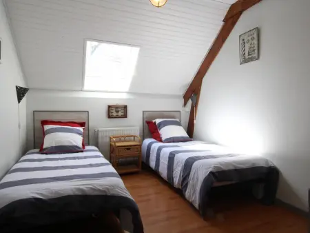 Gîte 6 pers. à Théville, jardin clôturé et poêle : photo 12