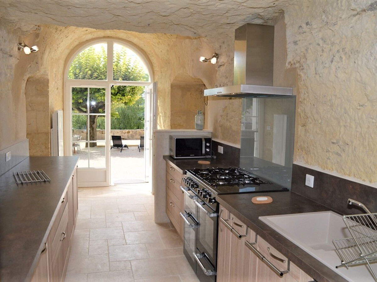 Maison troglodyte 180 m² avec spa et salle de jeux - Photo 6