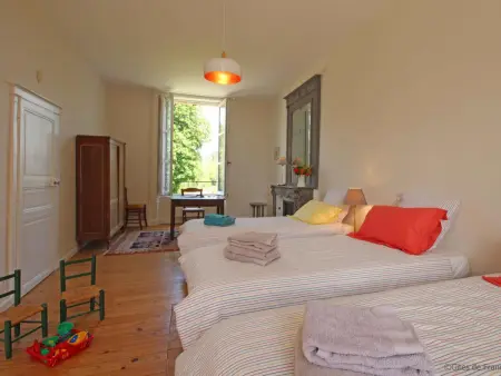 Vivez le Charme du Château avec WiFi à Bellavilliers - Photo 19