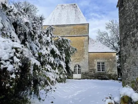 Vivez le Charme du Château avec WiFi à Bellavilliers - Photo 31
