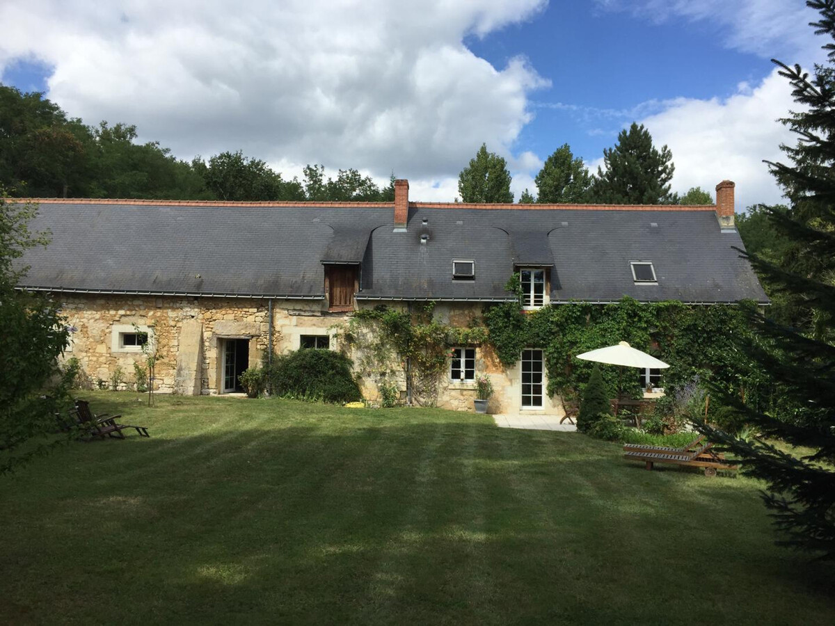 Longère XVIIIe en forêt de Chinon, 6 pers., jardin 500m² - Photo 5
