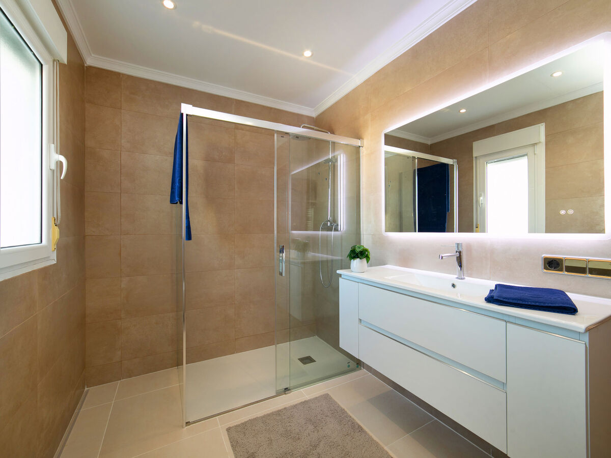 Villa Mediterrane à Calpe – 349 m², piscine privée et vue mer - Photo 11
