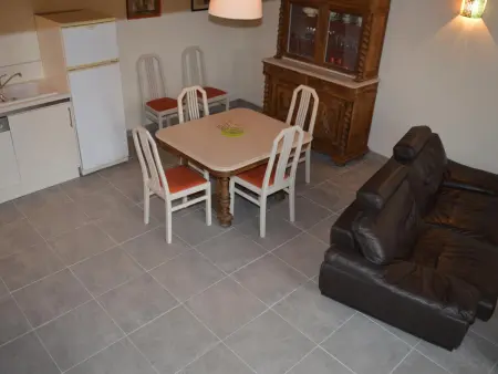Gîte 5 pers. à Huismes, cour fermée près de Chinon : photo 8