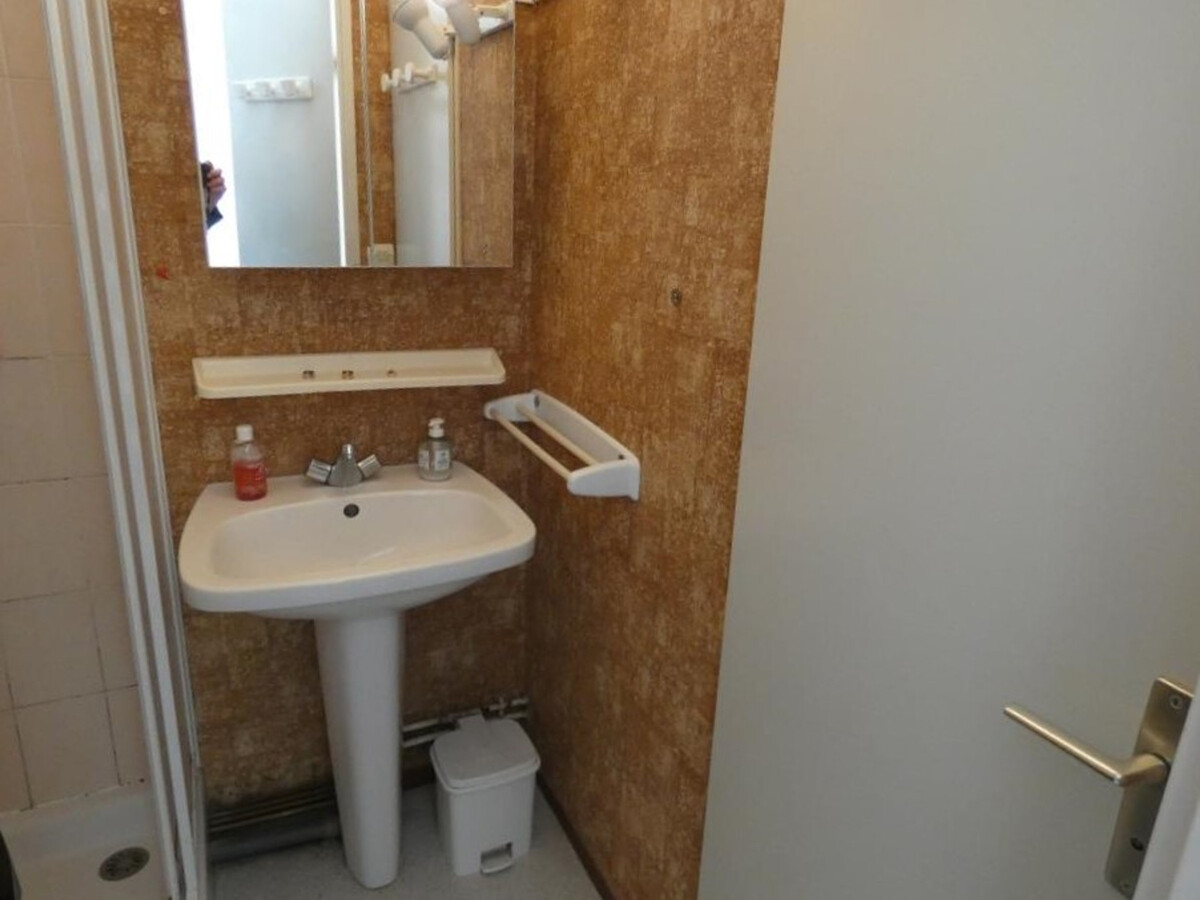 Maison 5 personnes avec piscine, 800m plage - Photo 5