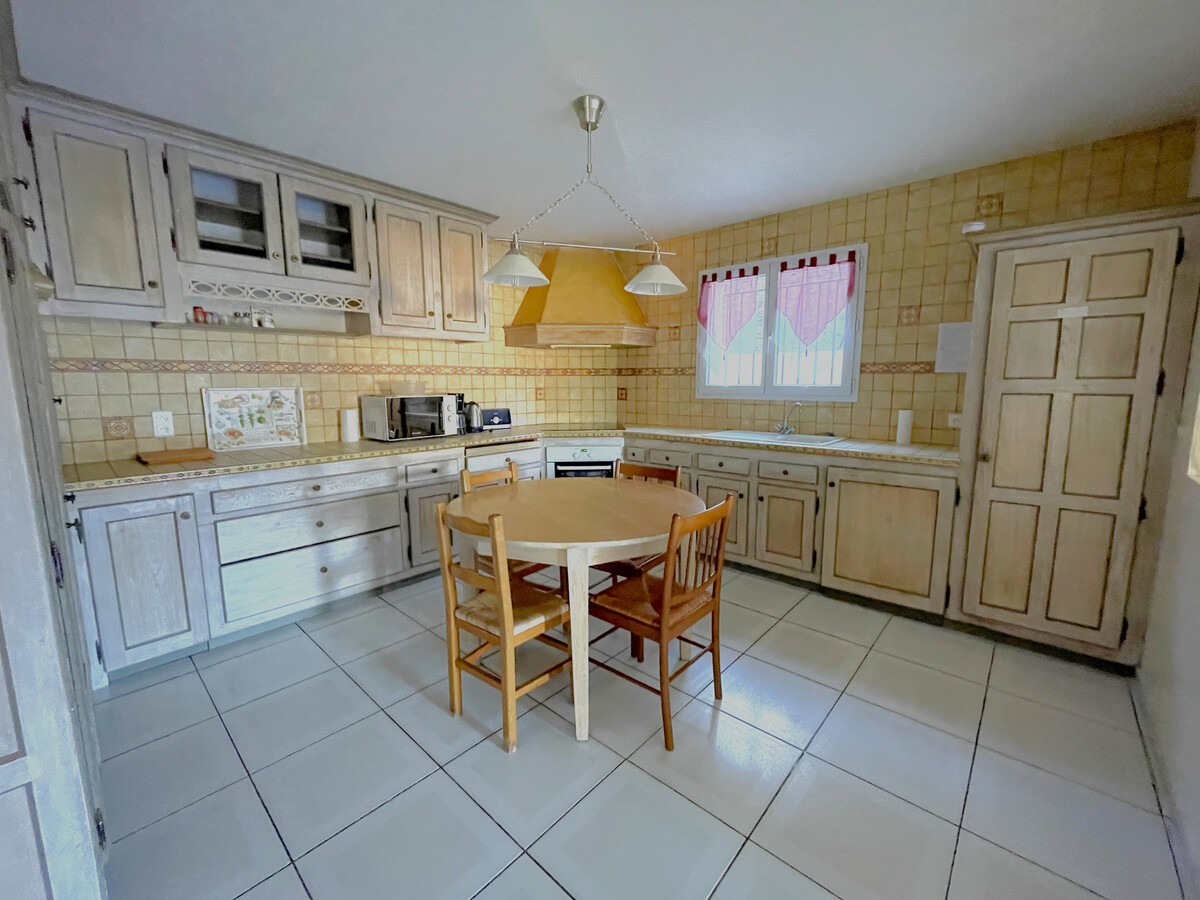 Villa F5 climatisée à 600m de la mer, garage et terrasse - Photo 11