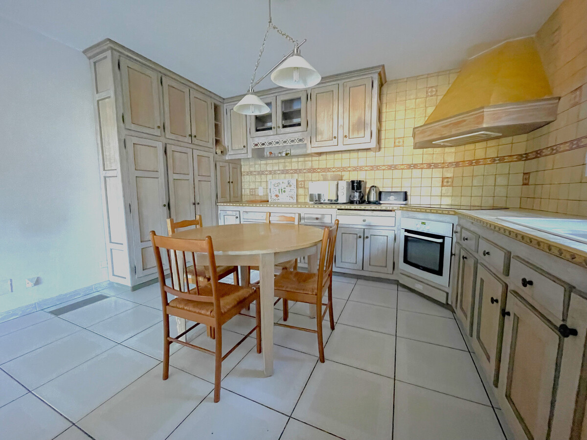 Villa F5 climatisée à 600m de la mer, garage et terrasse - Photo 13