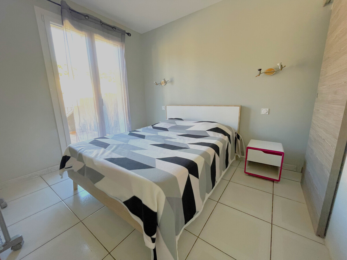 Villa F5 climatisée à 600m de la mer, garage et terrasse - Photo 15