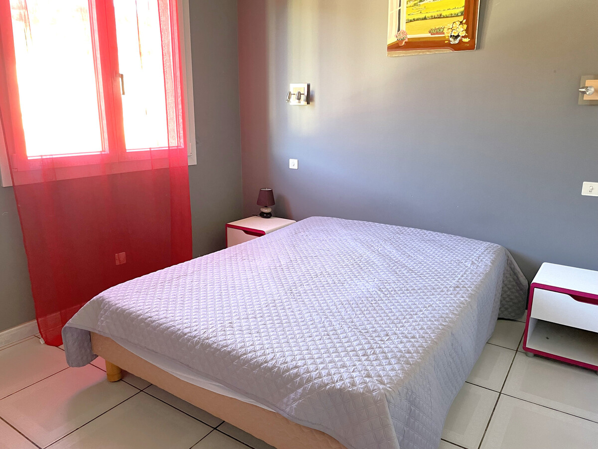 Villa F5 climatisée à 600m de la mer, garage et terrasse - Photo 18