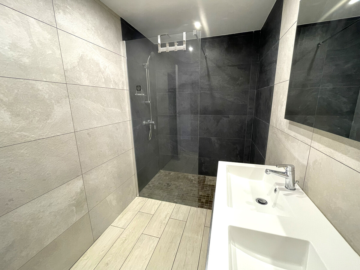 Villa F5 climatisée à 600m de la mer, garage et terrasse - Photo 19