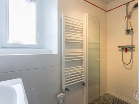 Maison authentique de 5 chambres avec jardin, terrasse, ping-pong et à proximité de la mer. - Photo 20