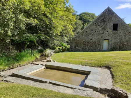 Gîte 10 pers. en pierre avec terrain 3000m² à Héauville : photo 3
