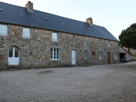 Gîte 10 pers. en pierre avec terrain 3000m² à Héauville : photo 11