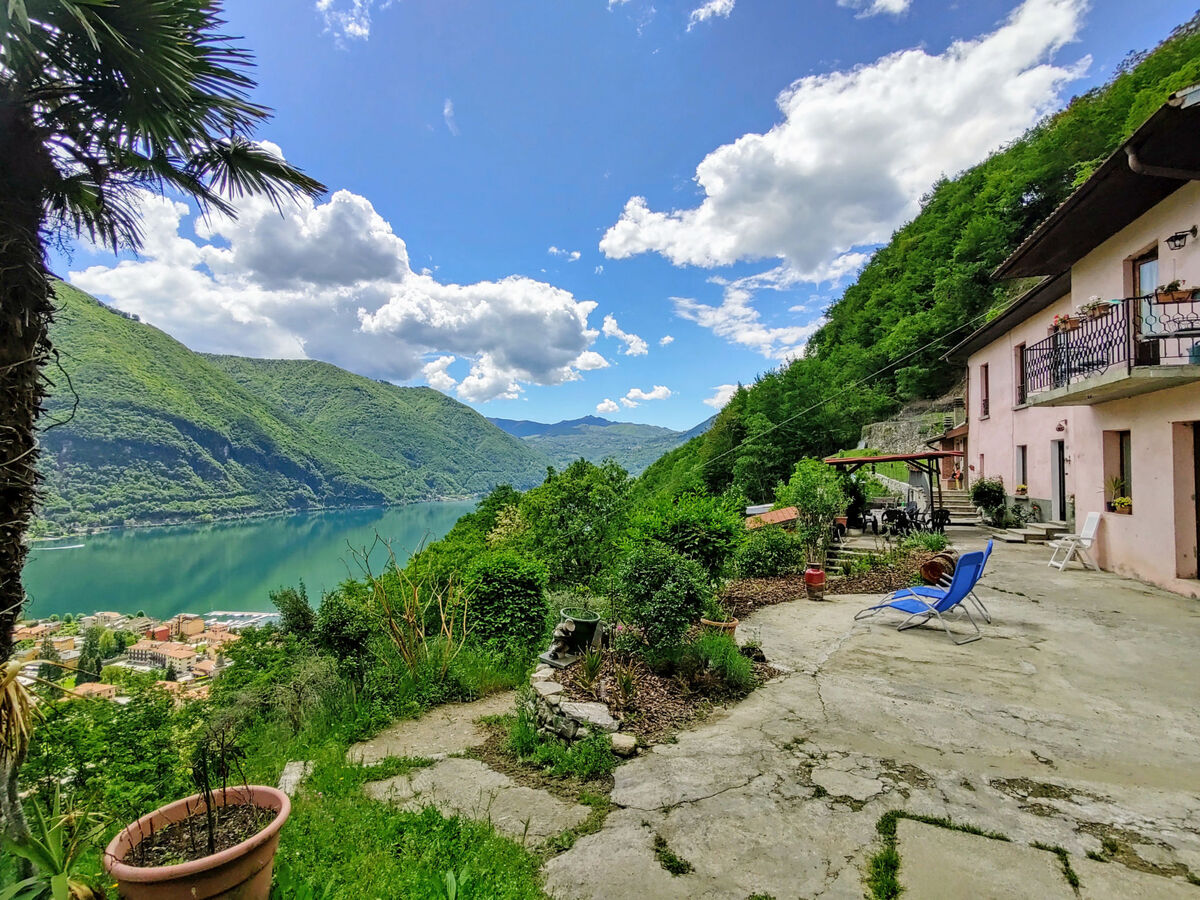 Casa Rosy, maison à Porlezza avec vue panoramique lac - Photo 1