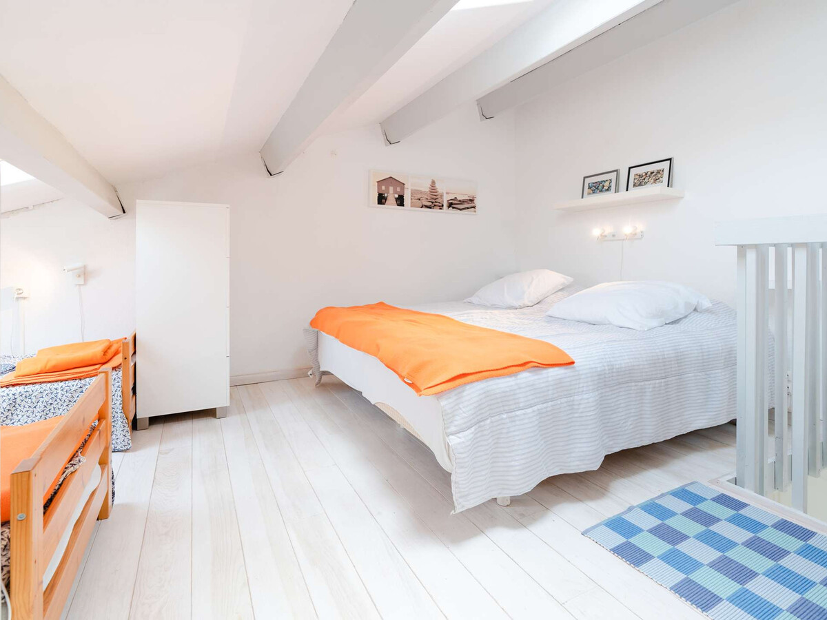 Studio mezzanine 4 couchages avec piscine à Gruissan - Photo 4