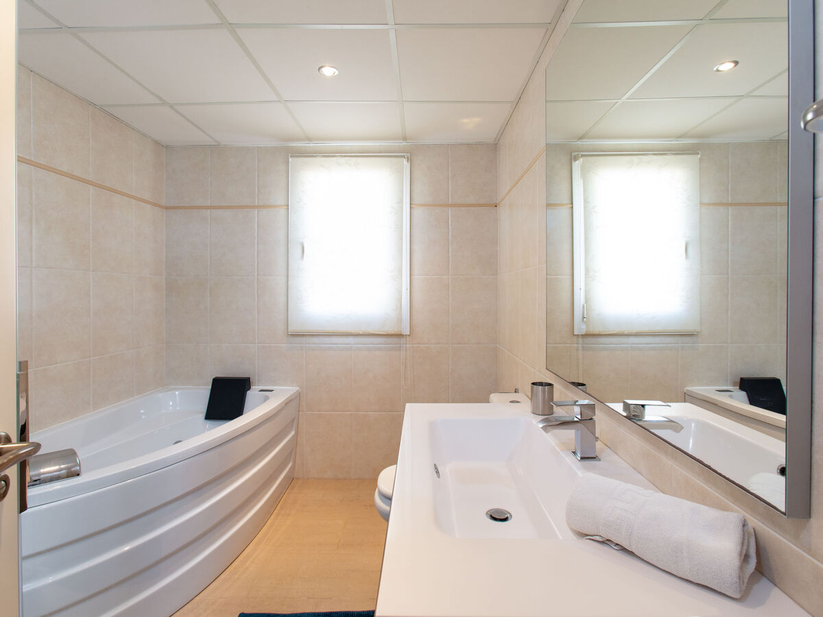 La Sirena – Maison 4 chambres avec piscine et vue mer - Photo 11