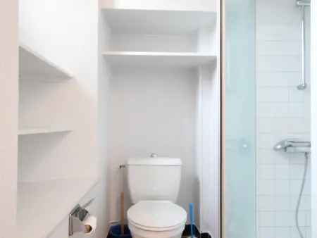 Maison Spacieuse pour Familles avec Cheminée, Jardin et BBQ – Animaux Acceptés, Option Ménage - Photo 4
