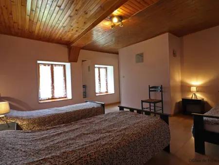 Maison de campagne spacieuse avec grand jardin, animaux acceptés - Photo 22