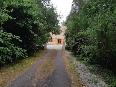 Maison de campagne spacieuse avec grand jardin, animaux acceptés - Photo 27