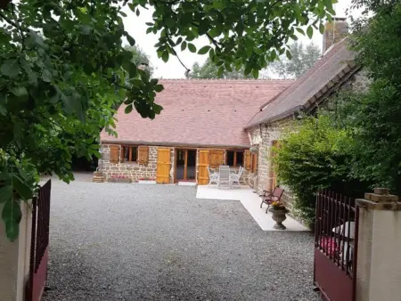 Maison de campagne spacieuse avec grand jardin, animaux acceptés - Photo 28