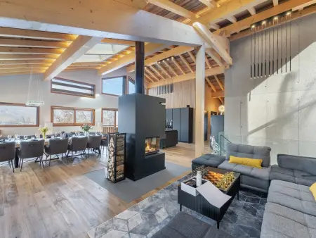 Chalet de Luxe avec Piscine Chauffée au Mont d'Arbois, Megève - 14 Personnes : photo 3