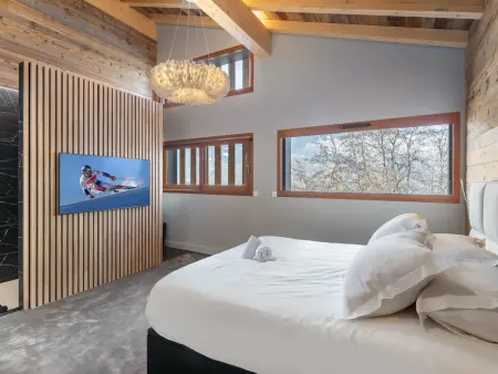 Chalet de Luxe avec Piscine Chauffée au Mont d'Arbois, Megève - 14 Personnes : photo 8