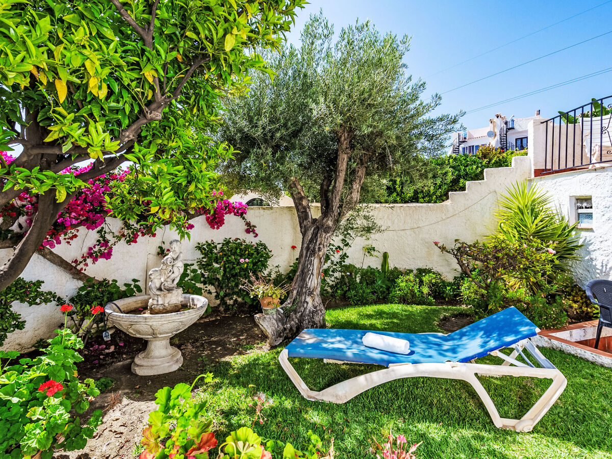 Maison Naranjos à Nerja, 2 chambres, jardin privé - Photo 8