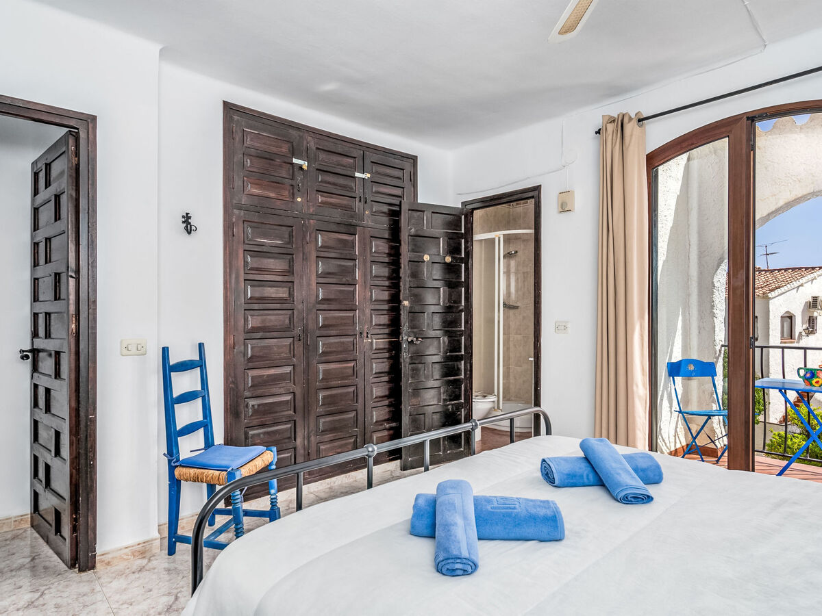 Maison Naranjos à Nerja, 2 chambres, jardin privé - Photo 12