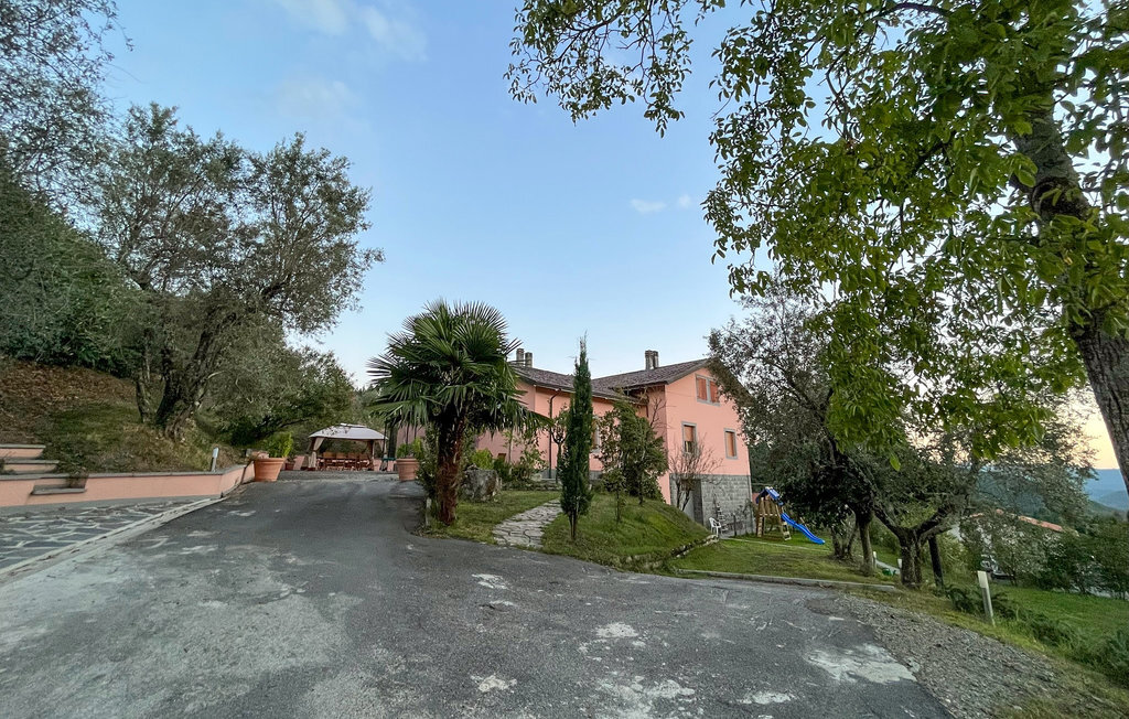 Maison 7 chambres avec piscine à Fivizzano - Photo 12