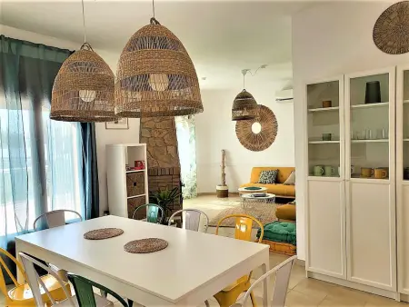 Villa Canal avec piscine privée et amarrage à Roses : photo 3