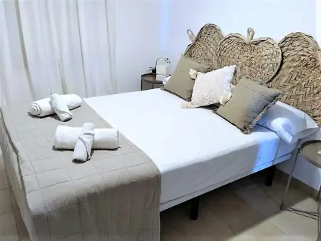 Villa Canal avec piscine privée et amarrage à Roses : photo 17