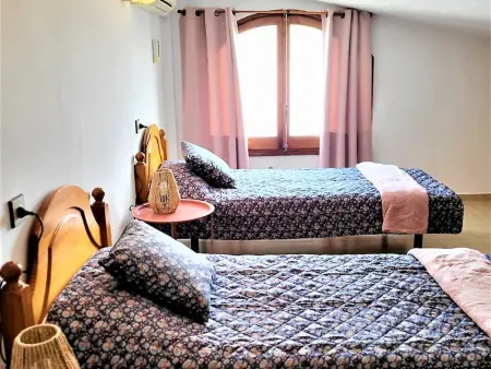 Villa Canal avec piscine privée et amarrage à Roses : photo 36