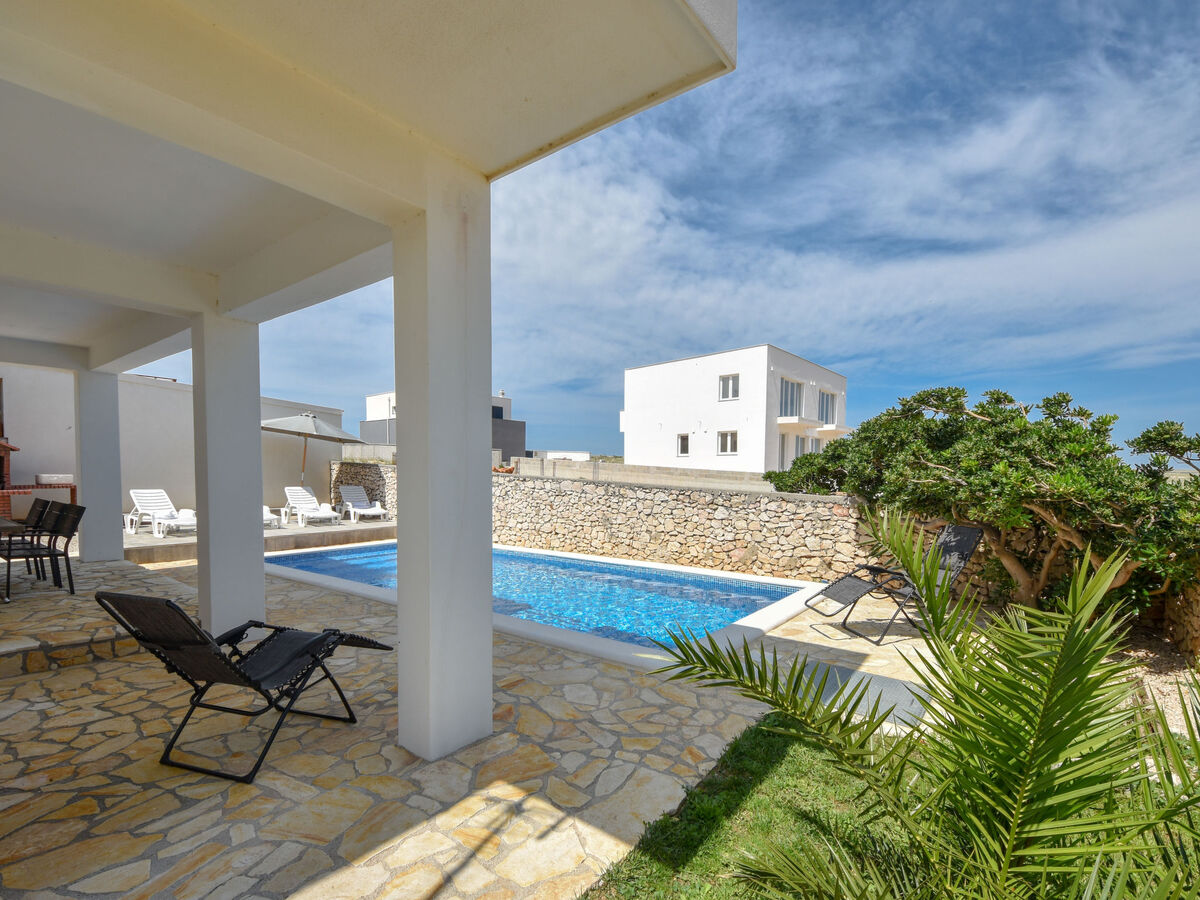 Maison Opera à Ražanac : piscine privée, 160 m de la mer - Photo 15