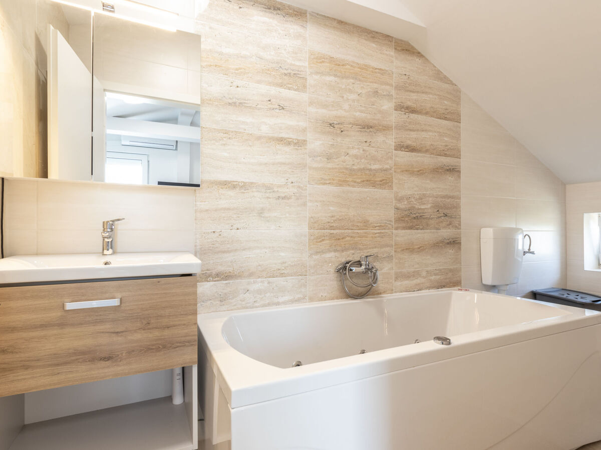 Maison Opera à Ražanac : piscine privée, 160 m de la mer - Photo 32