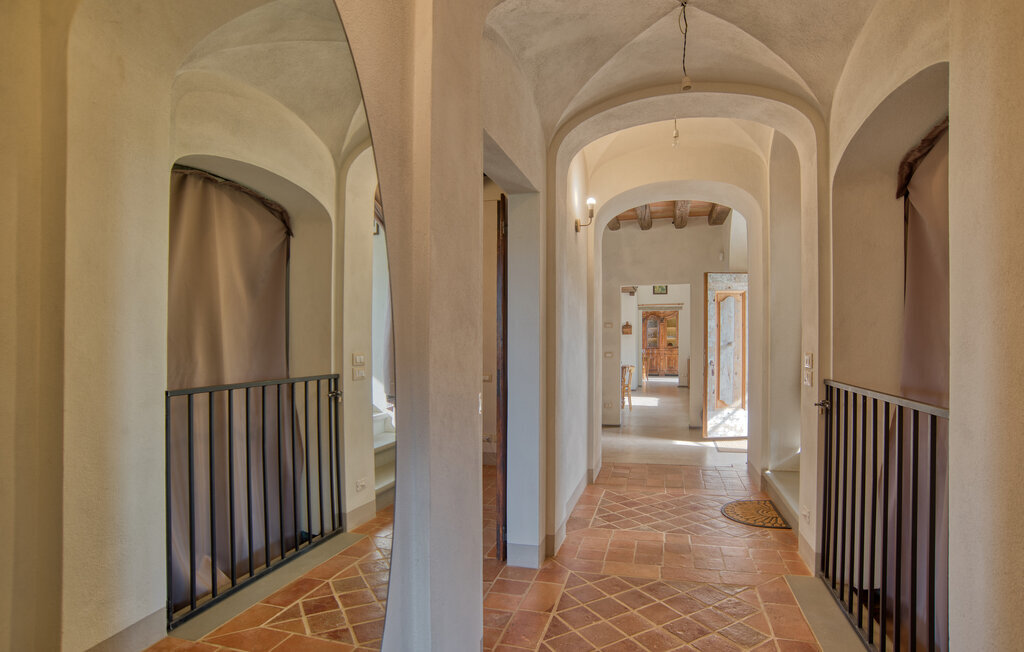 Maison 550 m² vue panoramique, piscine et jardin à Cortona - Photo 31