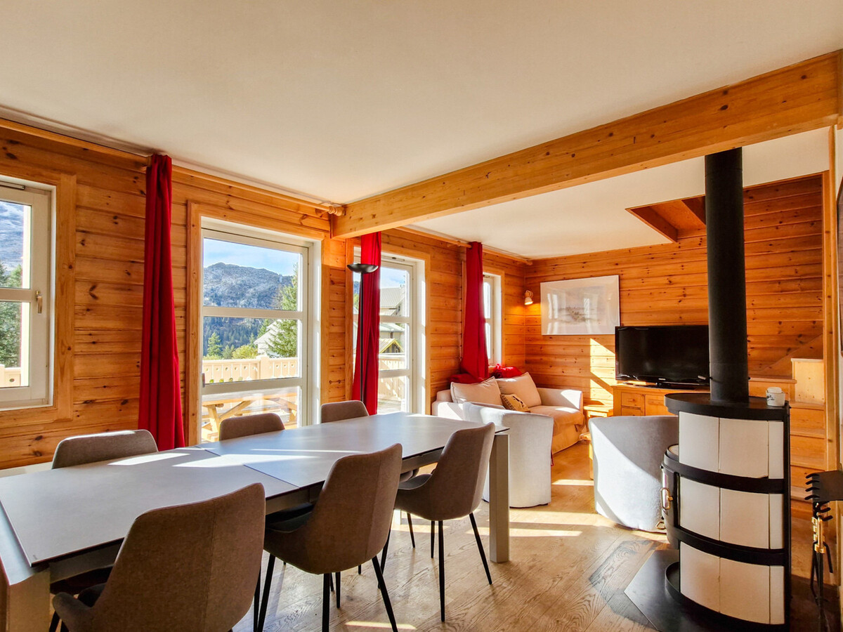 Chalet 70 m² à Flaine, poêle scandinave et terrasse sud - Photo 2
