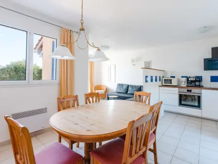 Pavillon Confortable avec Piscine, Terrasse et Parking Privé - Photo 6