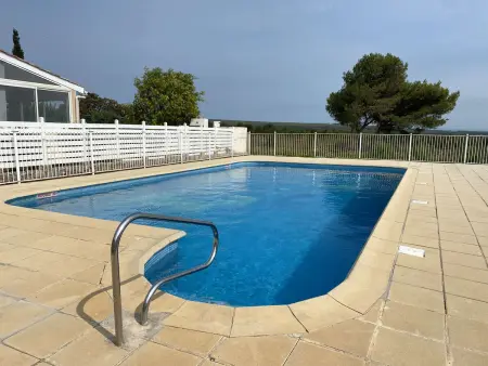 Pavillon Confortable avec Piscine, Terrasse et Parking Privé - Photo 13