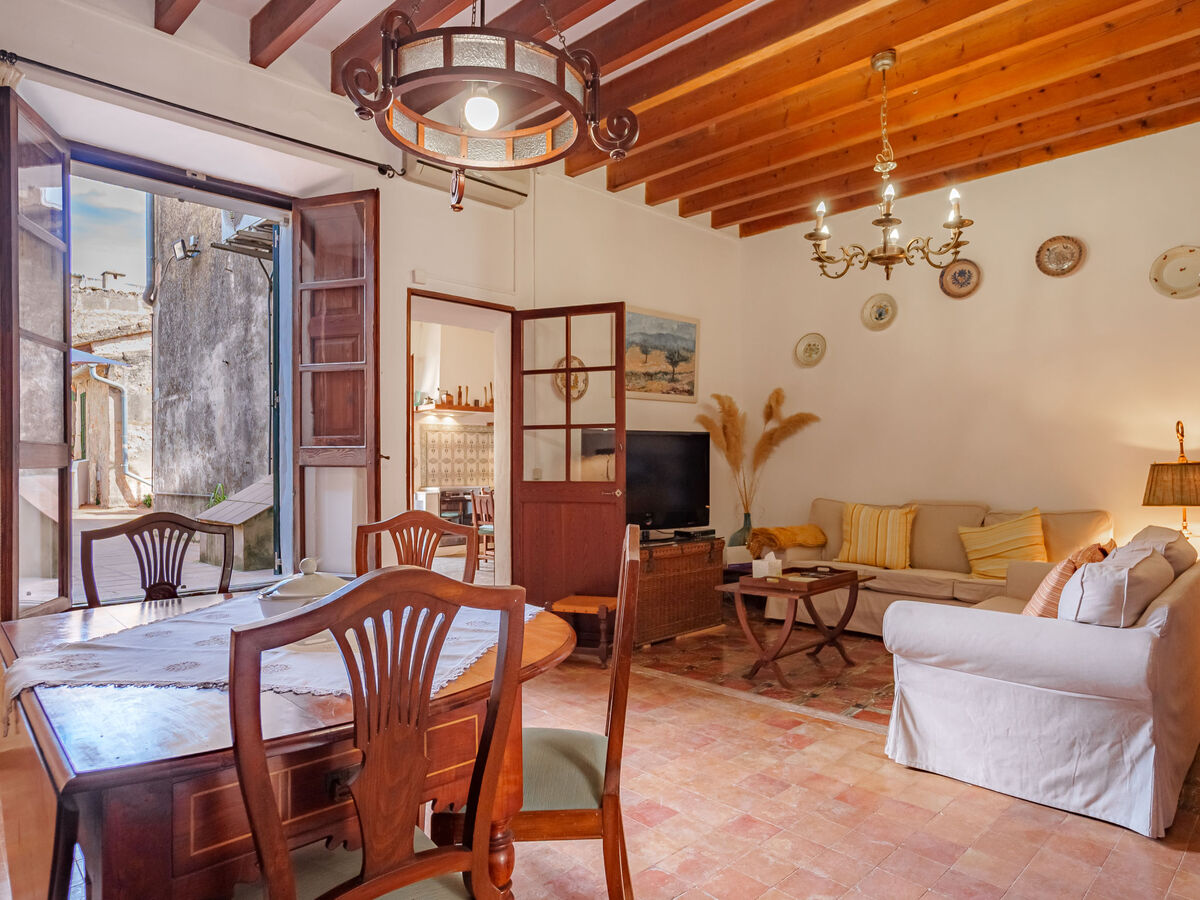 Maison rustique Cas Moliner à Petra, 160 m² au cœur du village - Photo 3
