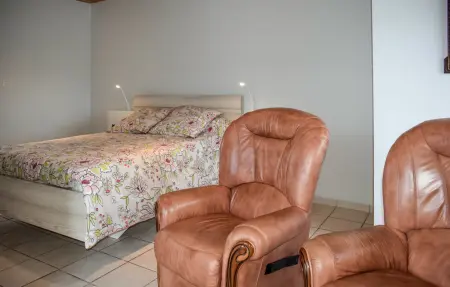Location Maison 2 personnes à Quemperven - Photo 3