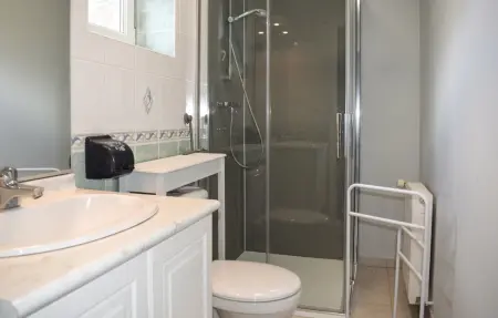 Location Maison 2 personnes à Quemperven - Photo 10