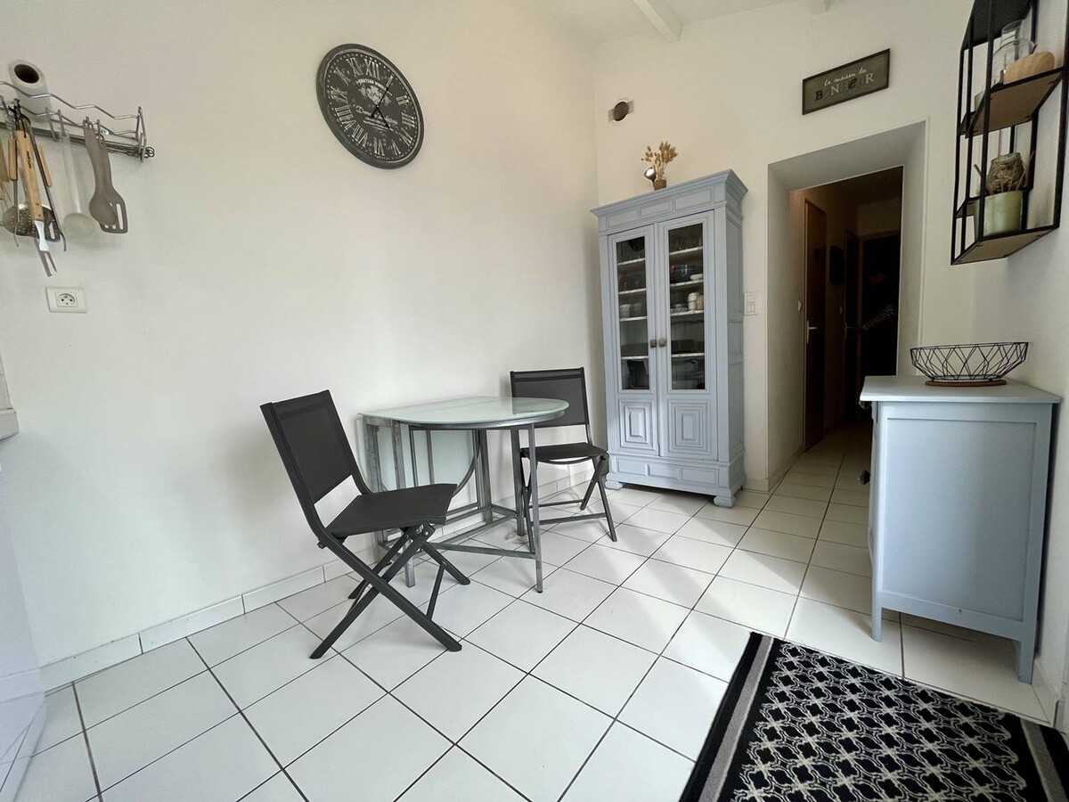 Maison 3 pièces centre-bourg, plage à proximité - Photo 2